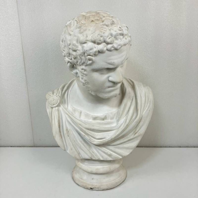 カラカラ帝胸像