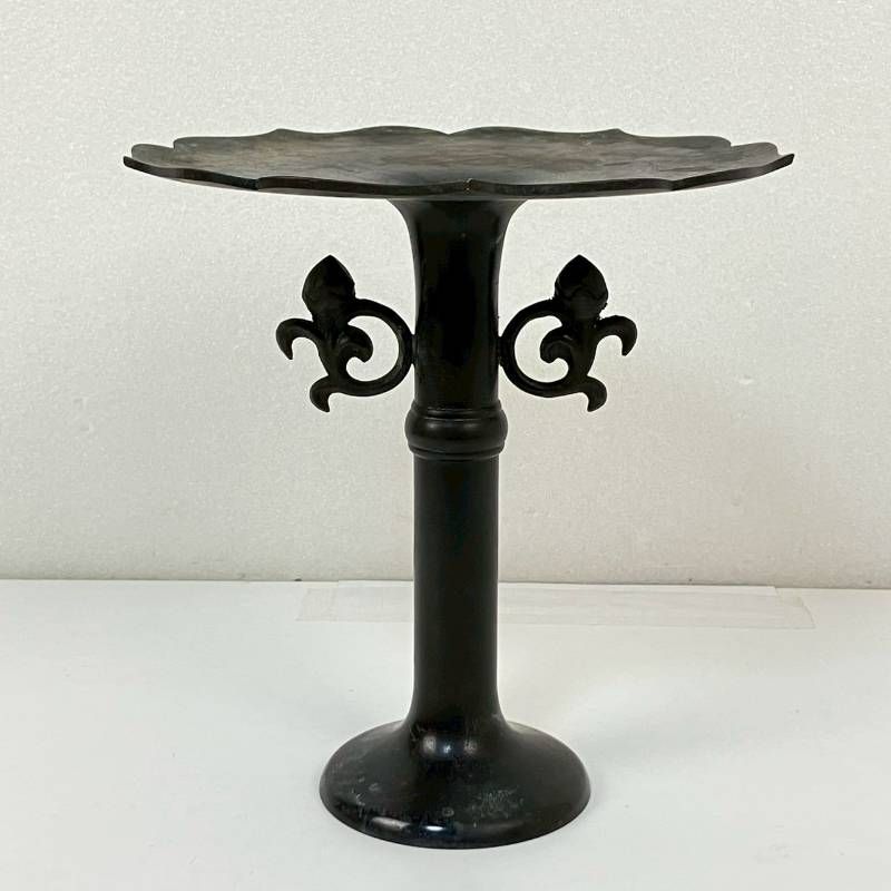 茶道具/花入 金谷五郎三郎作　『青銅桔梗形花入』 共箱 茶道具/花入 金谷五郎三郎作 『青銅桔梗形花入』 共箱 2026年最新