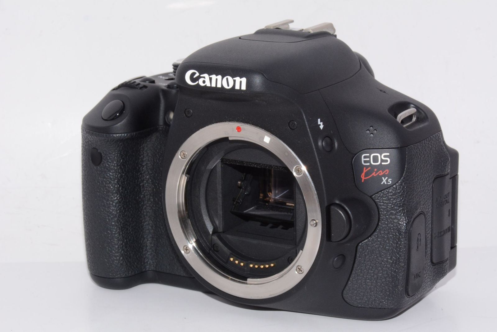 外観特上級 Canon デジタル一眼レフカメラ EOS Kiss X 5ボディ