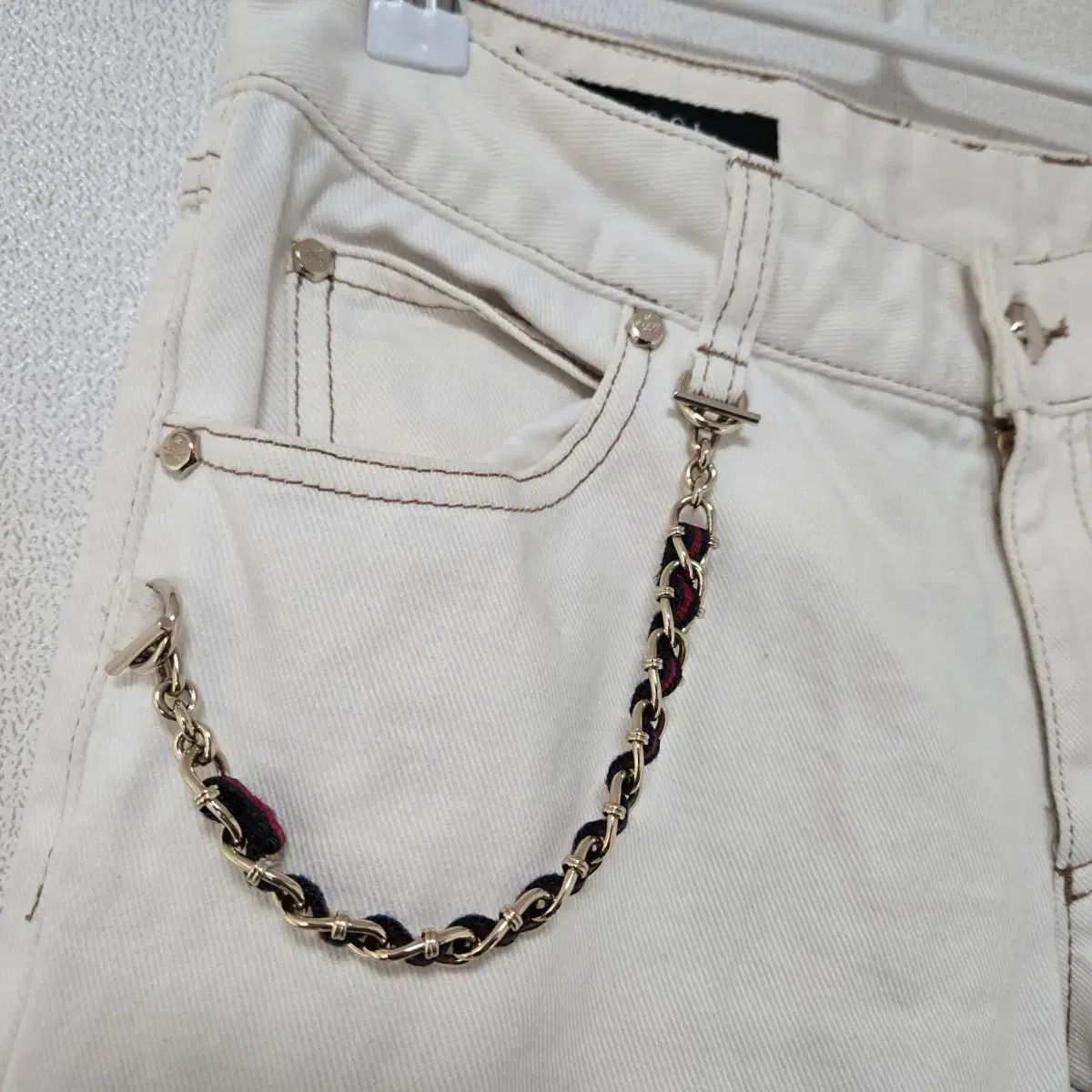 チェーン デニムパンツ