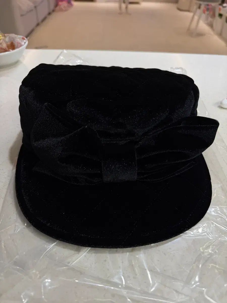 エディットビューティ ツアーベルベット帽子