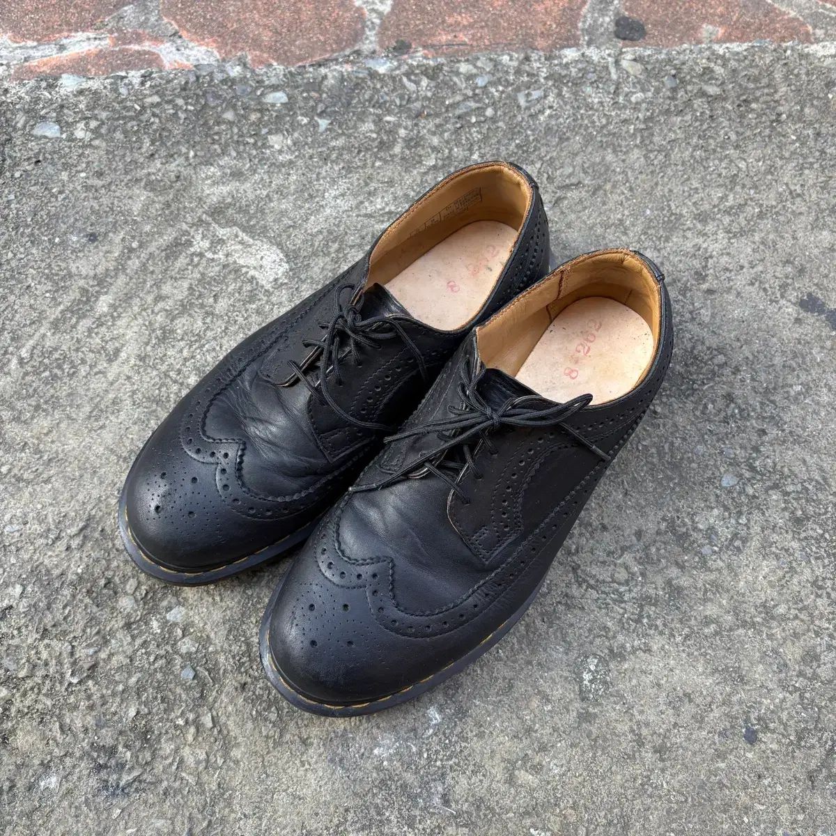 DR MARTENS ドクターマーチン ウイングチップ ローファー 270