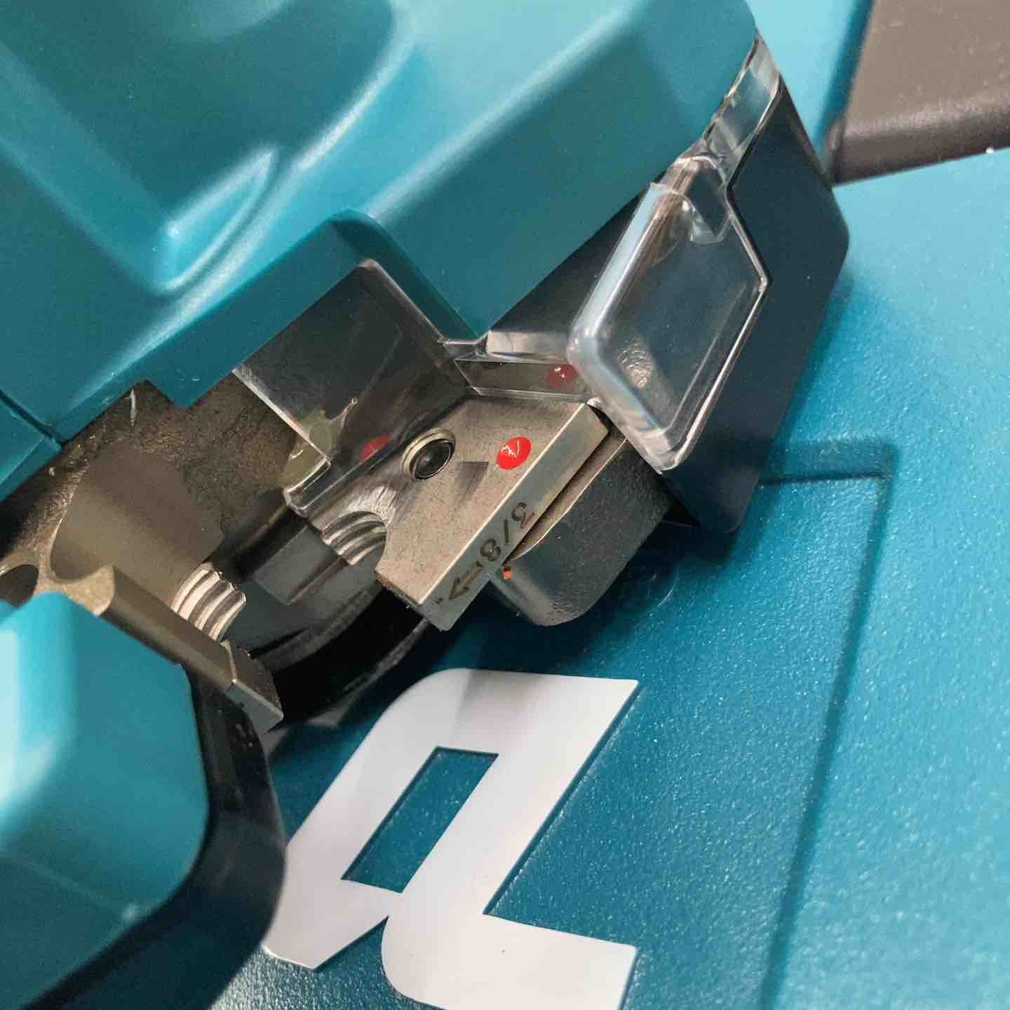 makita コードレス全ネジカッター