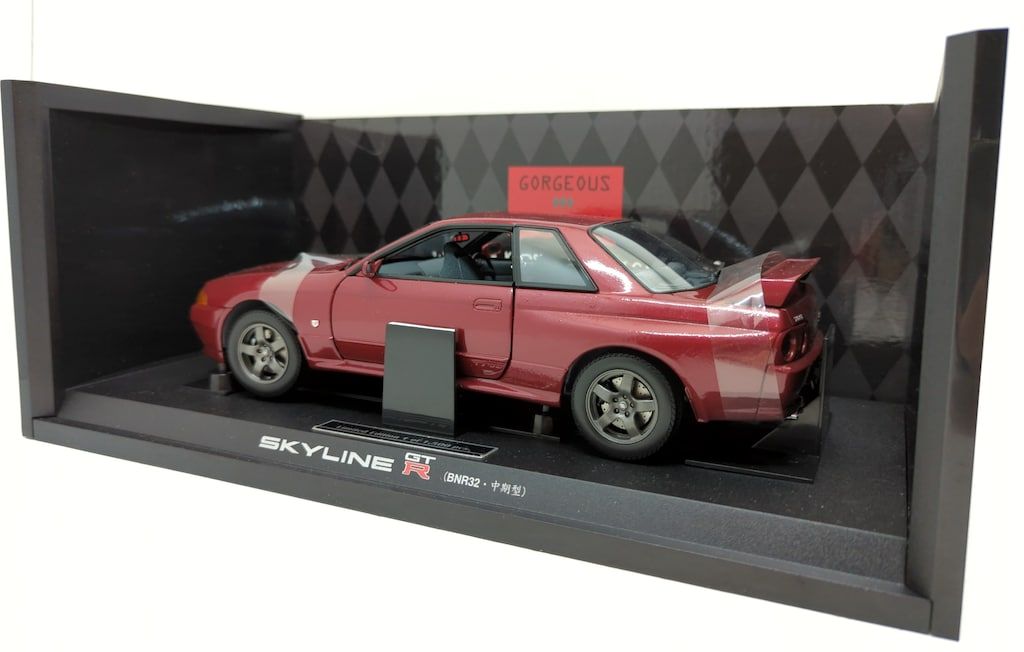 京商 1 18 NISSAN SKYLINE GT R BNR 32中期型 Red Metallic K 08361