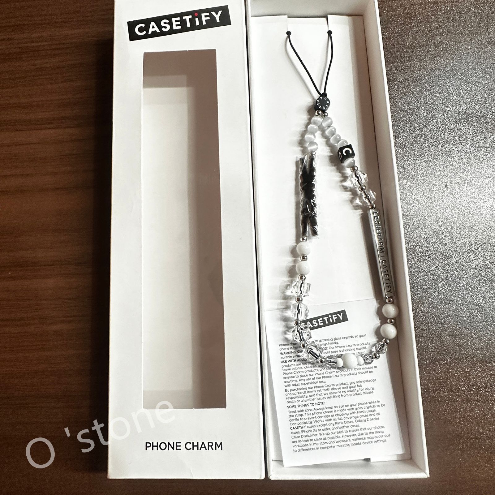 美品 CASETiFY ストラップ LE SSERAFIM EASY スマホアクセサリー