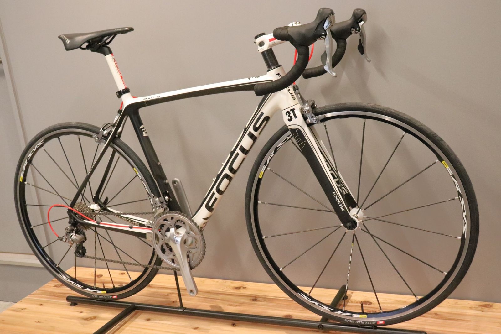フォーカス FOCUS イザルコ IZALCO TEAM REPLICA 2011モデル Sサイズ 