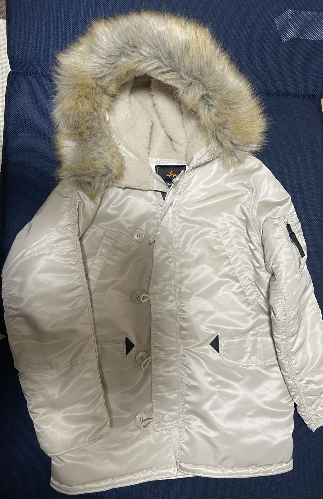 カラー アルファインダストリーズ N 3 B ホワイト Mサイズ フライトジャケット 12 c 176