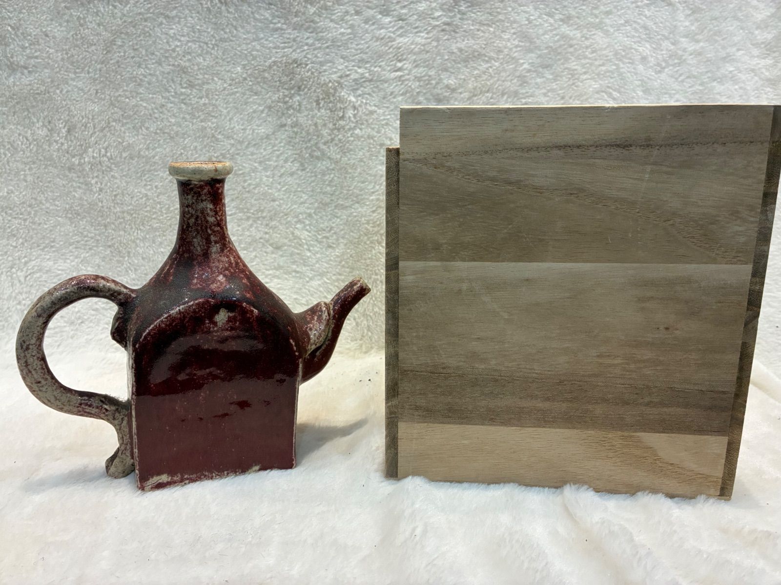 辰砂釉 変形注ぎ口壺 木箱付き - メルカリ