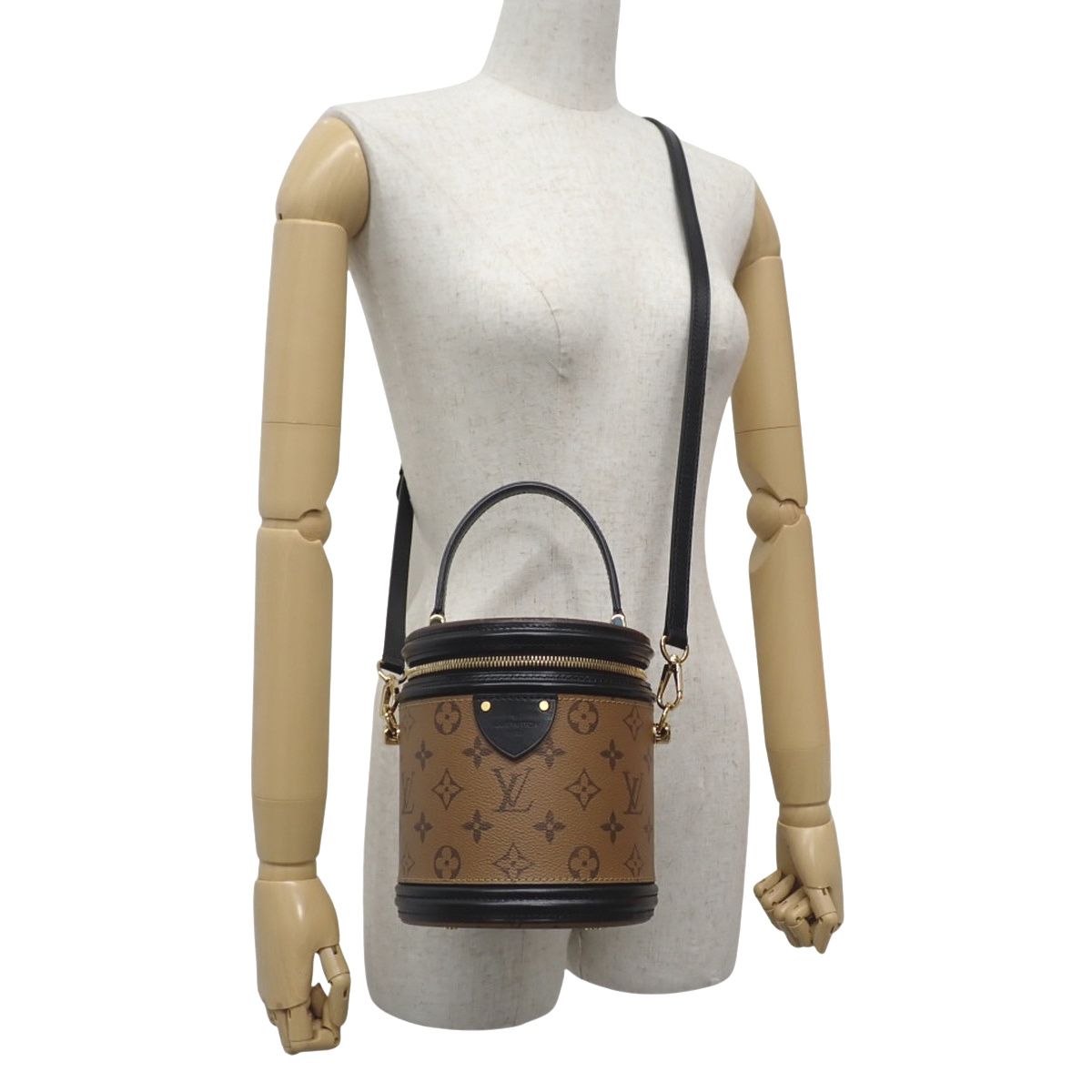 LOUIS VUITTON(ルイ・ヴィトン) モノグラム・リバース カンヌ ハンドバッグ 2WAY ショルダー 肩掛け バニティ モノグラムキャンバス カーフ モノグラム・リバース キャンバス ブラウン茶 ブラック黒 キャメル ゴールド金具 M43986 レディース 40802156635【アラモード】 LOUIS VUITTON(ルイ・ヴィトン) カンヌ ハンドバッグ 2WAY ショルダー