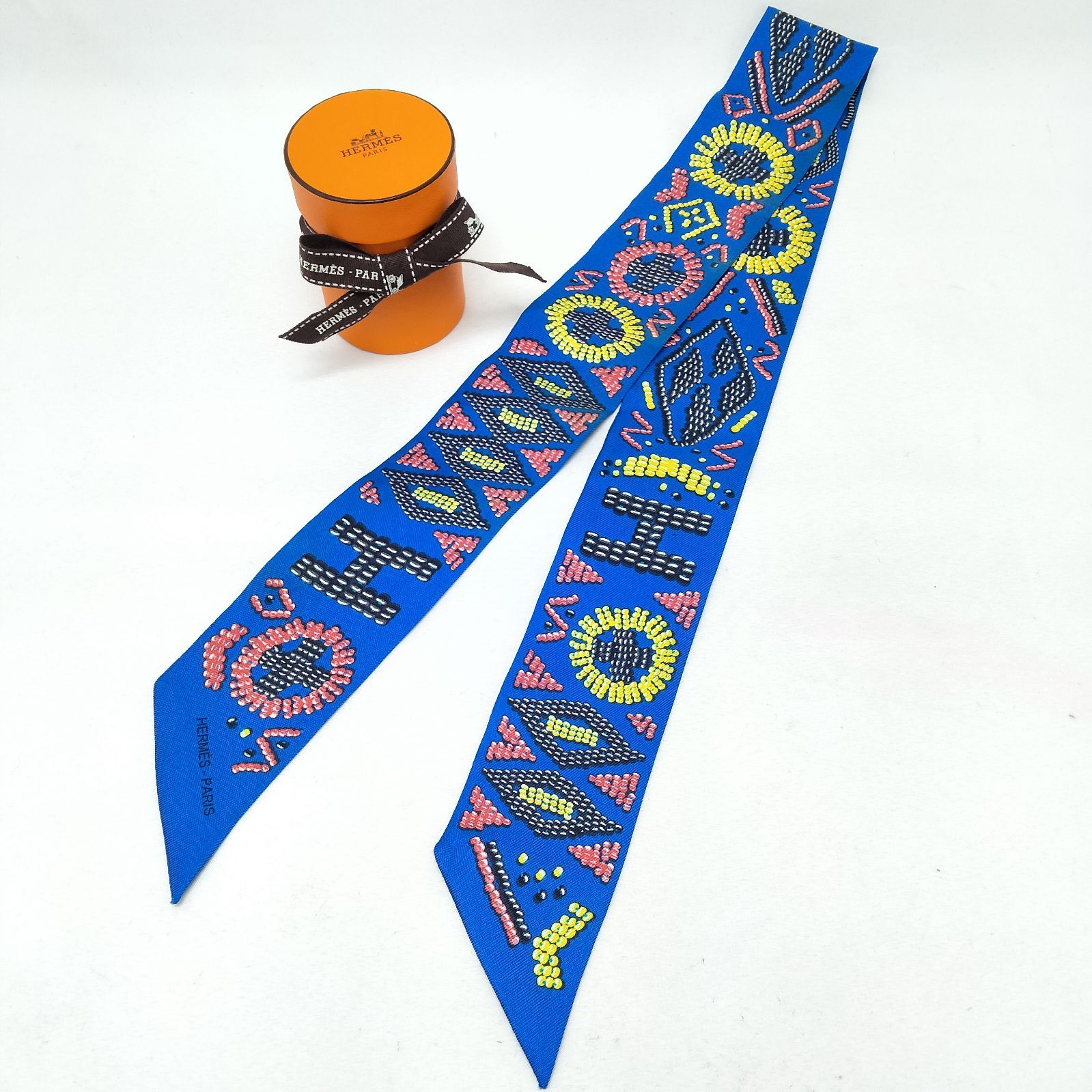 ✨️HERMES✨️エルメス ツイリー KELLY EN PERLES ケリーアンペルル