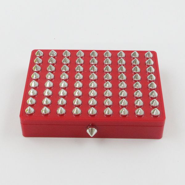 新品未使用　クリスチャンルブタン ラパレットケース　 チーク フェイスカラー 新品未使用 クリスチャンルブタン ラパレットケース チーク フェイス