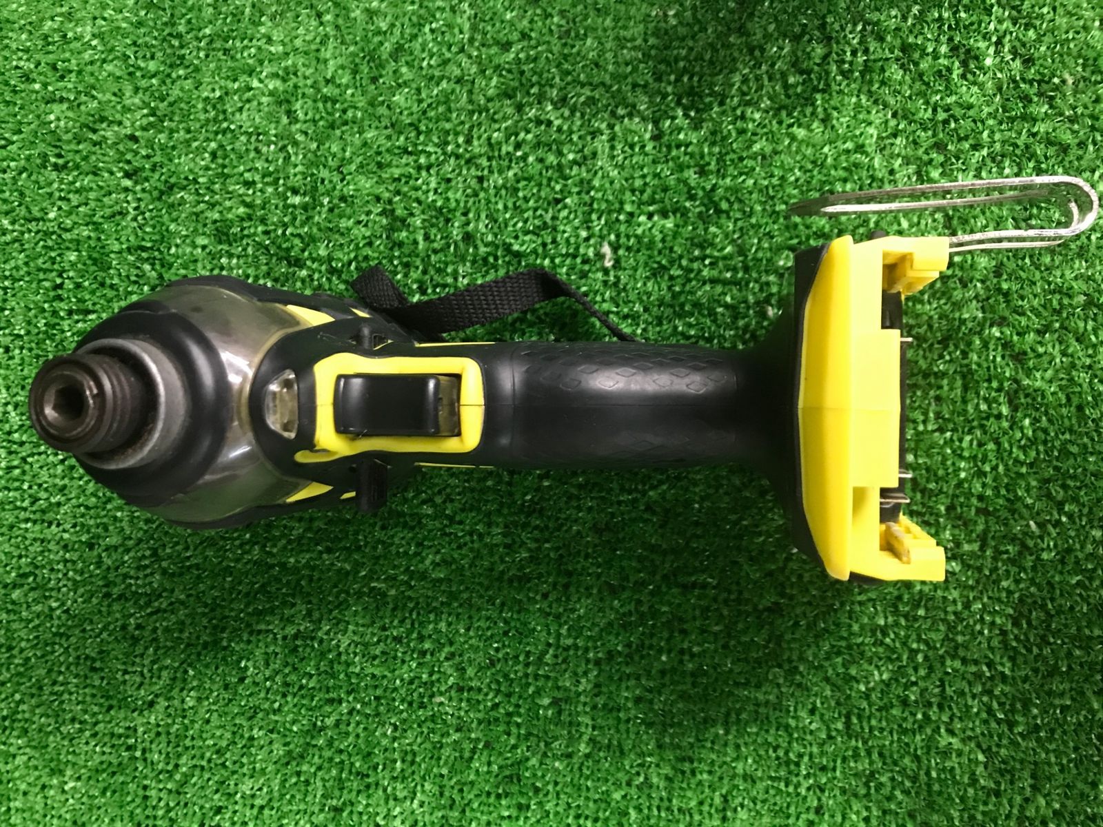 中古品】【0906】☆日立工機 14.4Vコードレスインパクトドライバ 