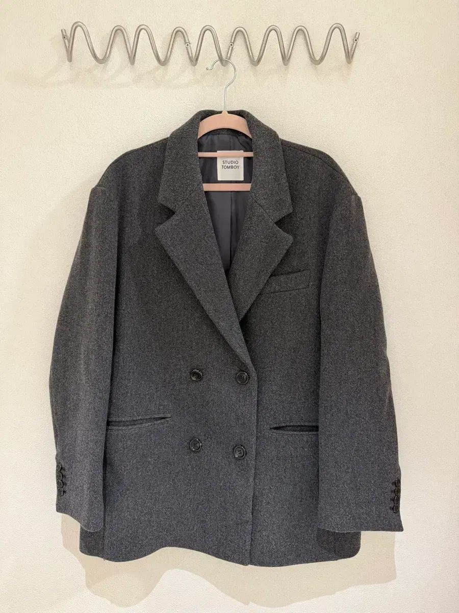 スタジオ トムボーイ ダブル ブレスト コート