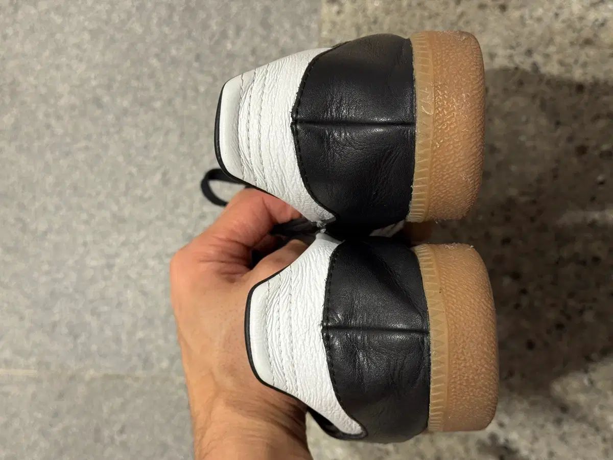 アディダス サンバ デコン コア ブラック 275