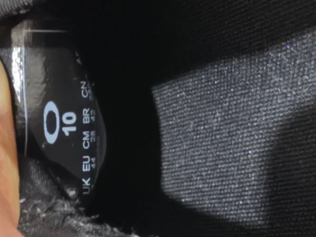  オークリー エッジ アイコン ブラックアウト 280 スニーカー 靴