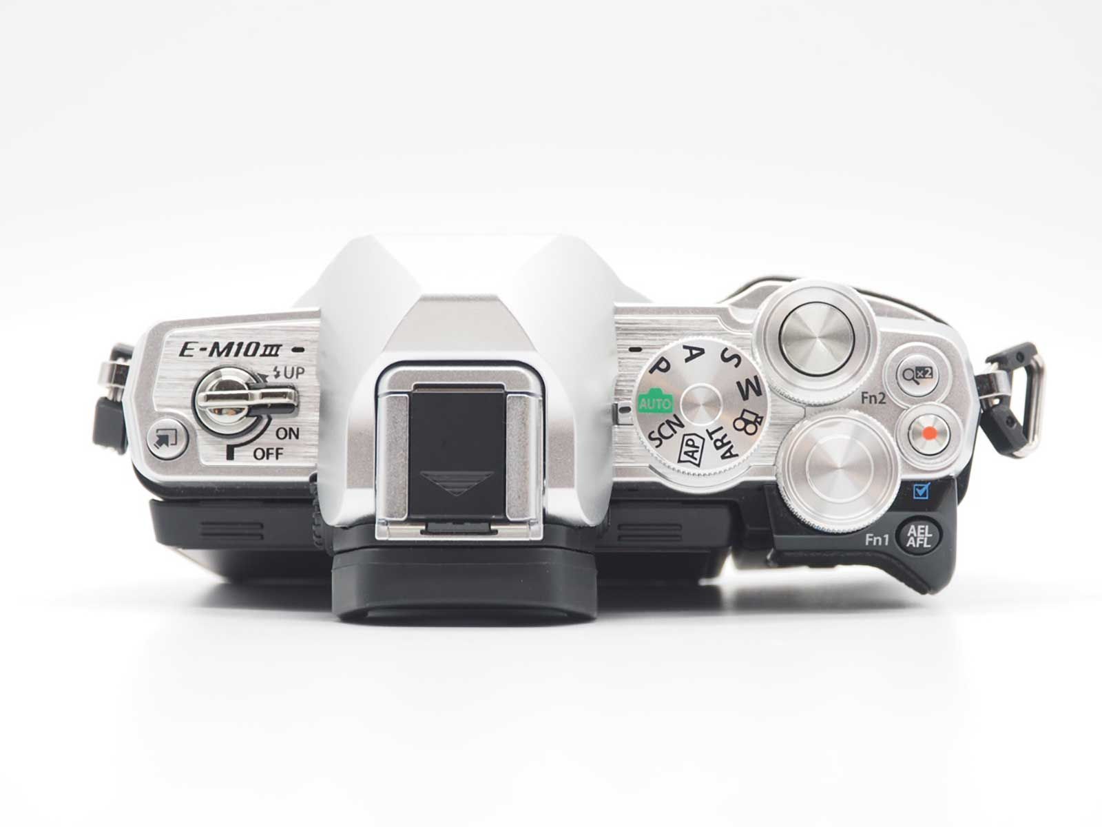  オリンパス Olympus OM D E M 10 Mark III 16 1 MP Black 1747 shots 元箱 Z 5762 A ミラーレス一眼 デジタルカメラ