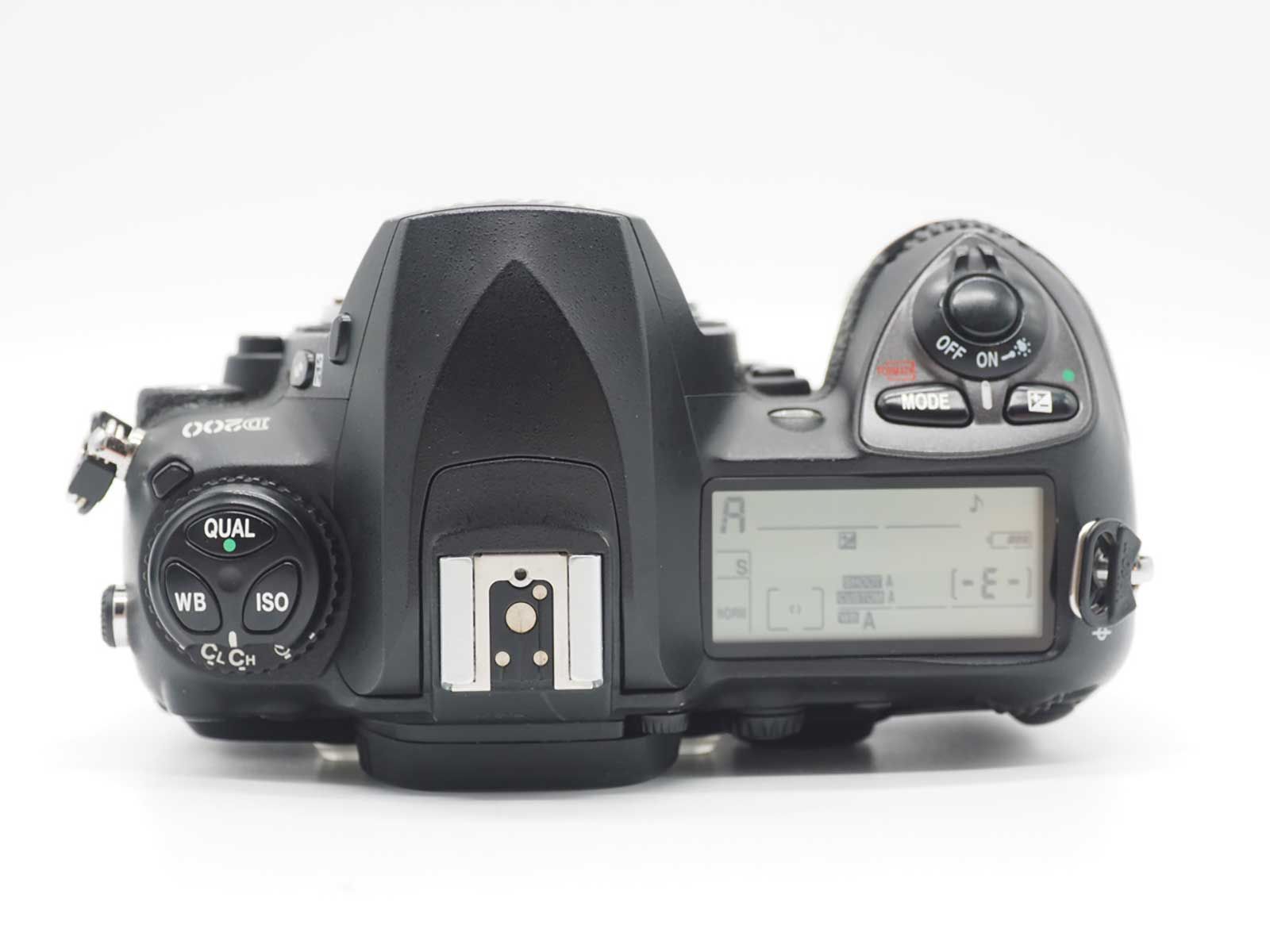 ニコン Nikon D200 12.1MP Digital SLR Camera Body 80487 shots [良品