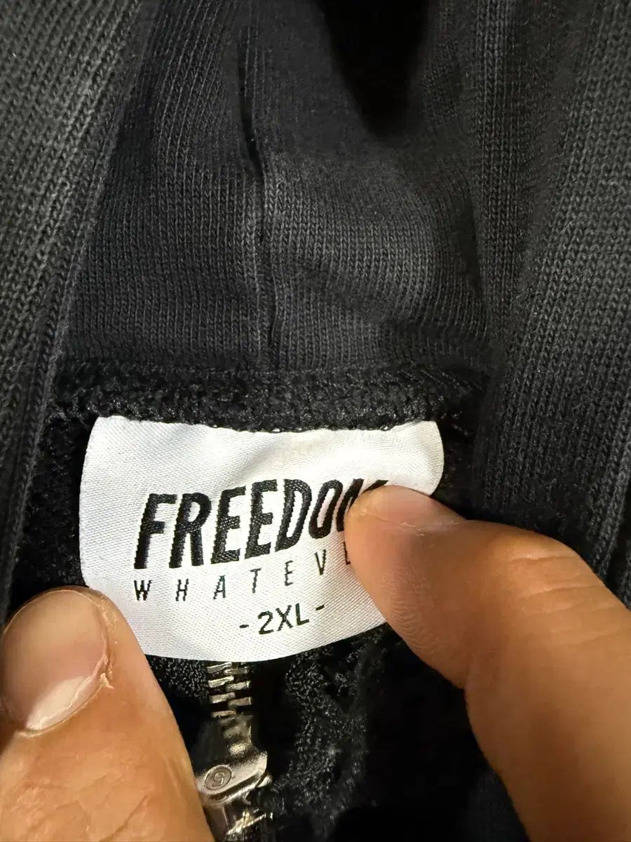 DOM WHO ジップアップポップ