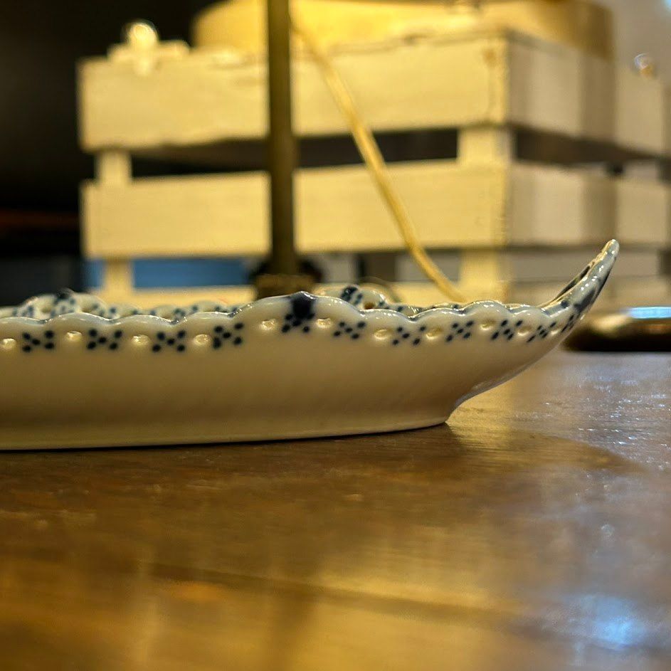 ☆Royal Copenhagen Blue Fluted Full Lace Oval Pickle Relish Dish