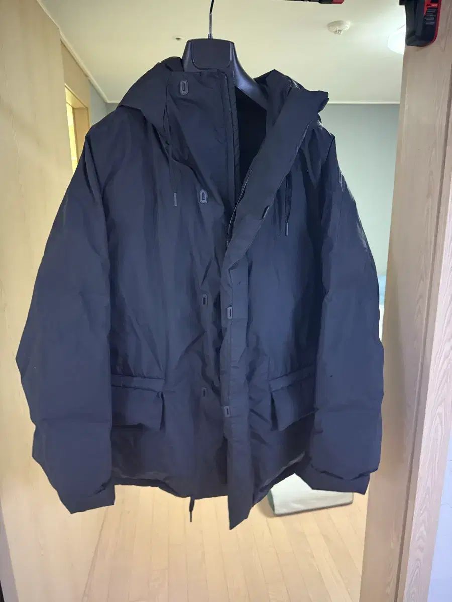 シアトラ EVA フォード ブラック