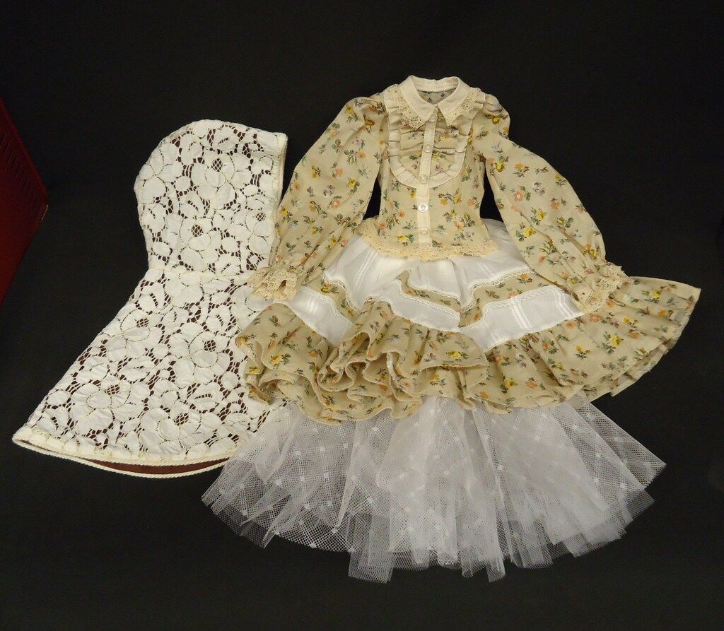 Astrantia SDサイズ ドール衣装 花柄 スカート パニエ トップス フードケープ