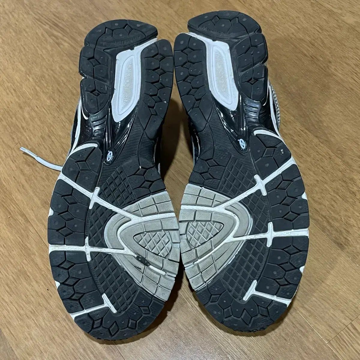  ニュー ンス 860 v 2 スニーカー 275 防寒着 登山靴 トレッキングシューズ アウトドアシューズ