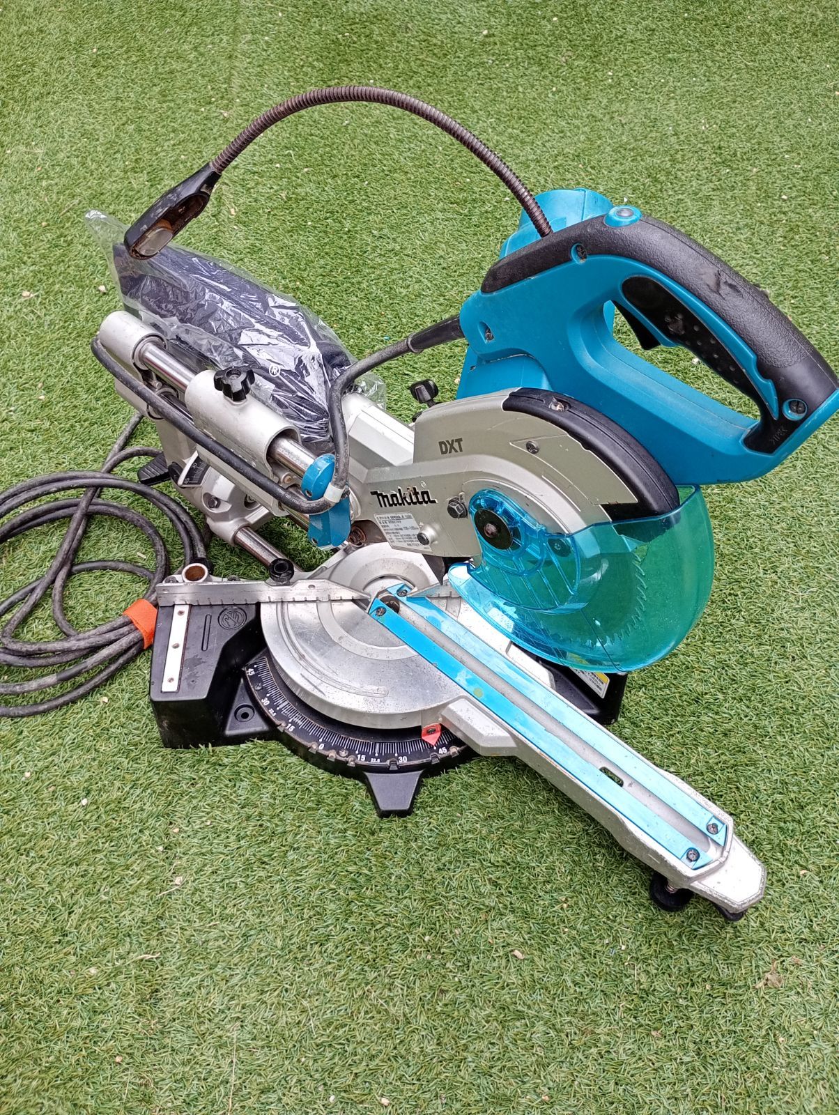 マキタ スライドマルノコ LS 0612 F