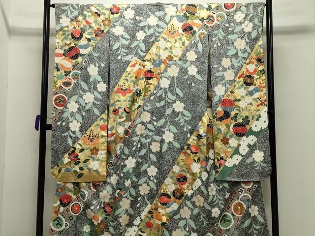 平和屋着物●豪華振袖 駒刺繍 舞花文 金彩 正絹 gh