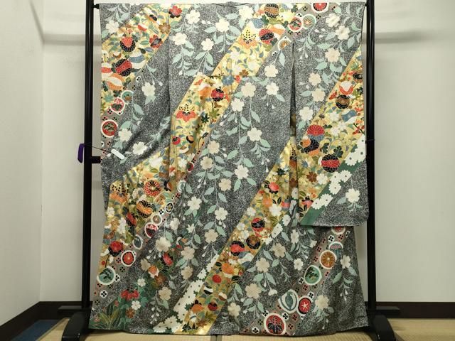 平和屋着物●豪華振袖 駒刺繍 舞花文 金彩 正絹 gh