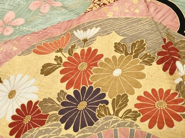 平和屋着物●豪華振袖　駒刺繍　雲重ね扇面梅花文　金彩　正絹　逸品　CABA1480gh 平和屋着物○豪華振袖 駒刺繍 雲重ね扇面花文 黒地 金彩 正絹 逸品