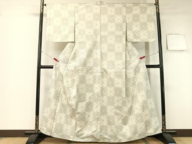 平和屋着物○本場大島紬 白大島 市松麻の葉文 正絹 逸品 未使用