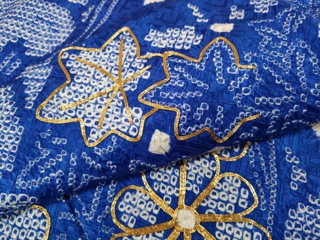 駒刺繍 立波草花文