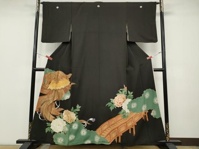 平和屋着物●豪華黒留袖 駒刺繍 吉祥花文 金彩 正絹 ut