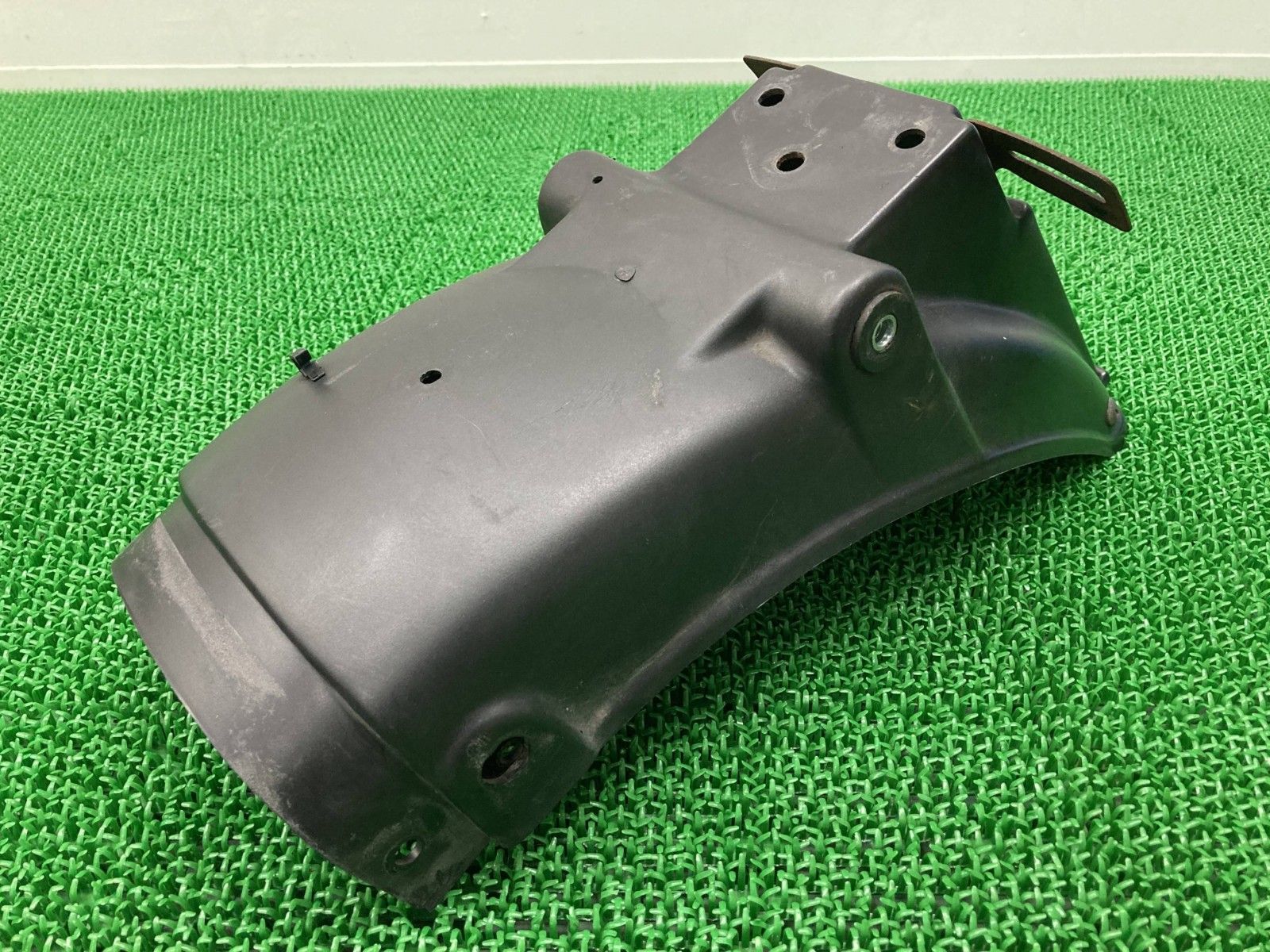GSX400F リアフェンダー 63113-33200 スズキ 純正 中古 GS400XF