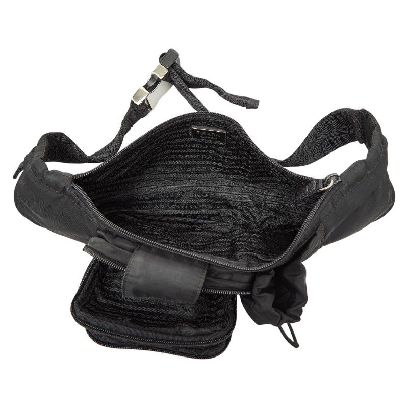 美品 プラダ ウエストバッグ ボディバッグ ナイロン 三角ロゴ プラダ 三角ロゴプレート ボディバッグ ウエストバッグ ブラック