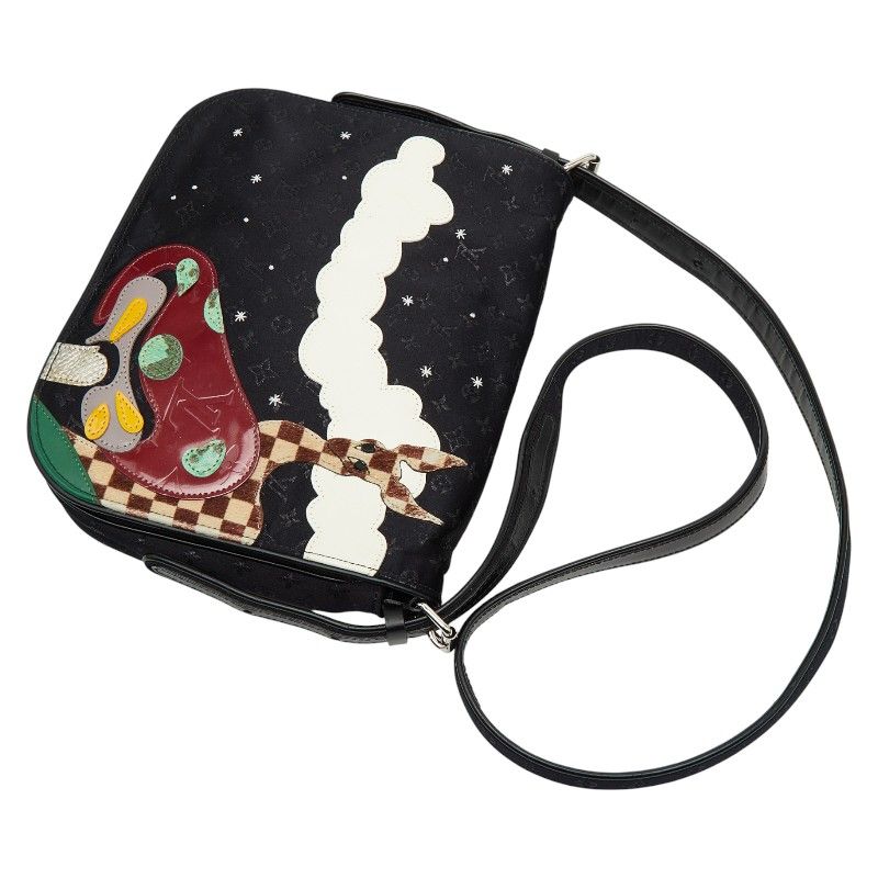 ルイ ヴィトン モノグラム サテン コント ドゥ フェ ミュゼット 斜め