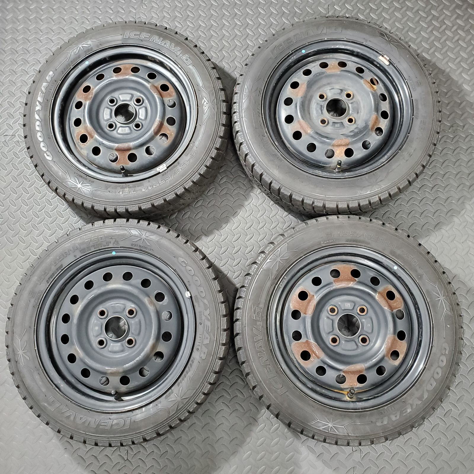 18年/16年製 155/65R14 グッドイヤー アイスナビ6 スズキ アルト