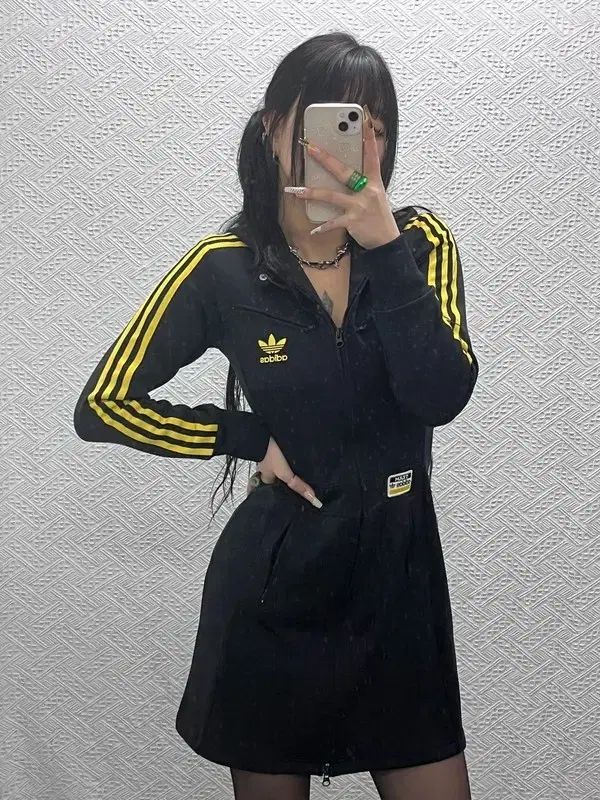 アディダス 必須アイテム ヨーロッパ Y 2 K ジャージ ONE PIECE 85 C 08060