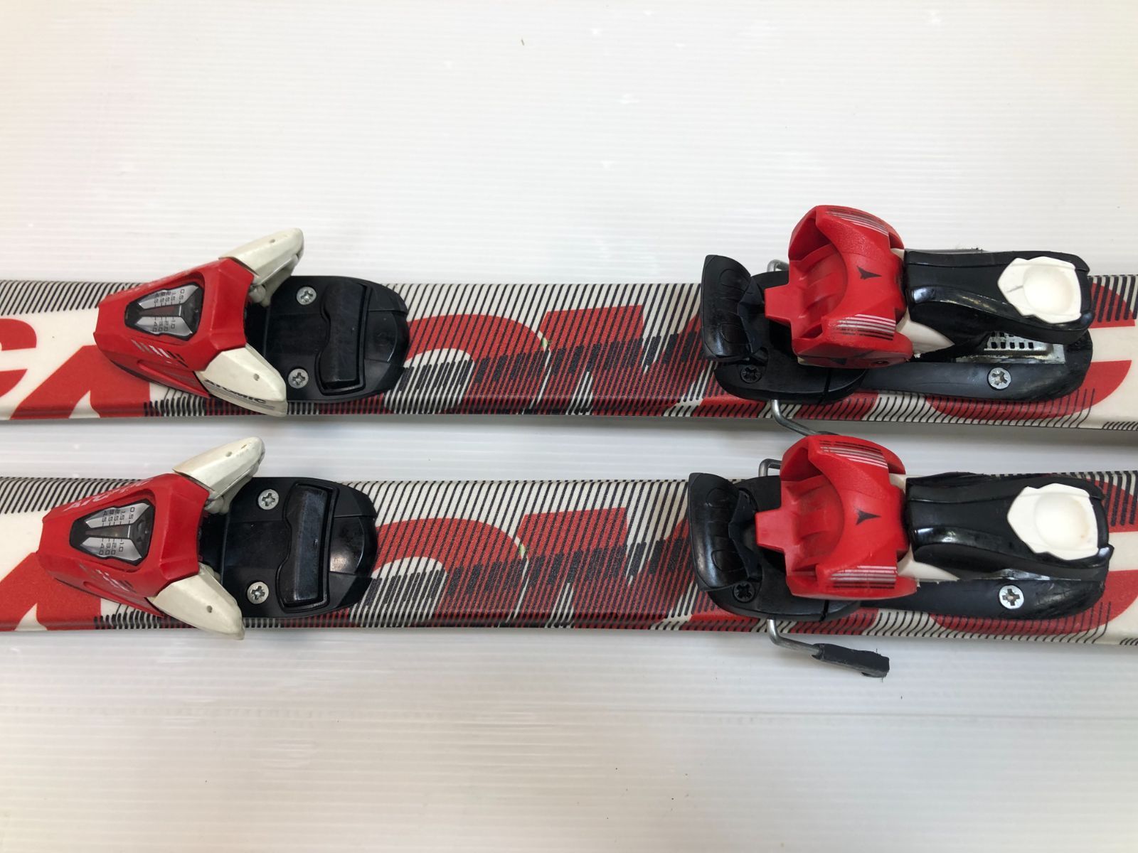 ◆ Jr カービング ATOMIC PERFORMER 110 カービングスキー ◇メンテ済◇ Jr カービングスキー ATOMIC PERFORMER 110 cm ski