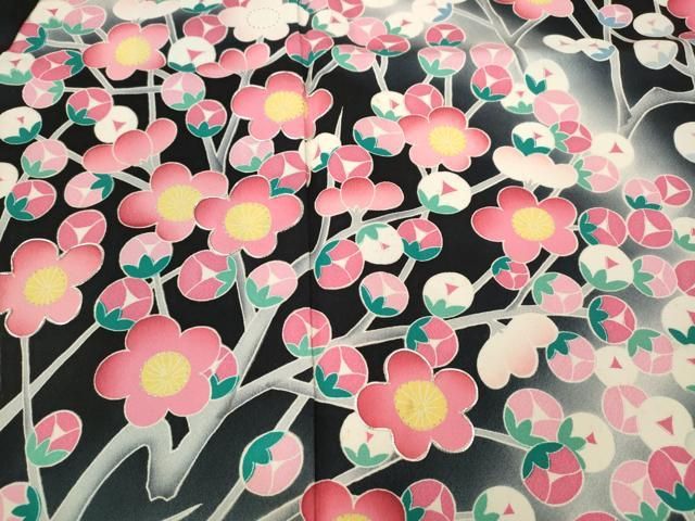 平和屋着物▽豪華振袖 駒刺繍 枝梅文 暈し染め 黒地 正絹 逸品