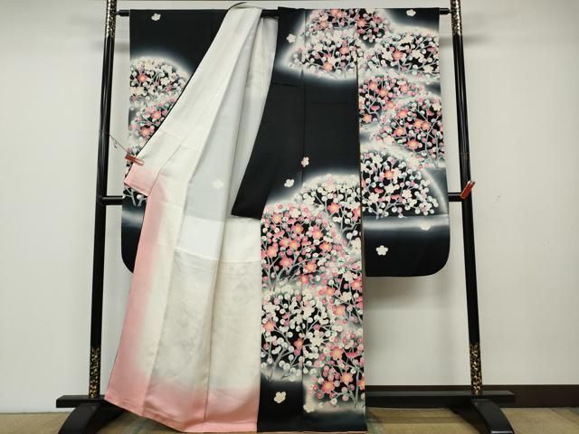 平和屋着物▽豪華振袖 駒刺繍 枝梅文 暈し染め 黒地 正絹 逸品