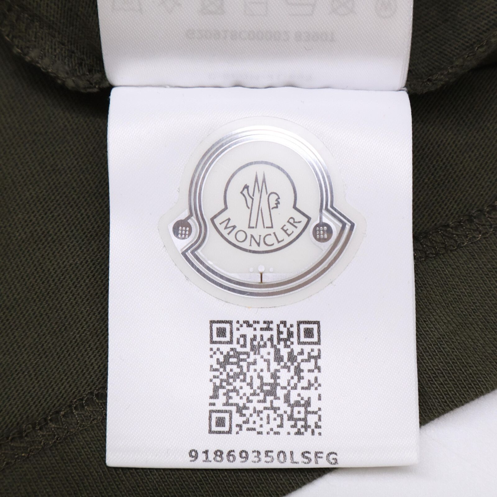 MONCLER モンクレール ｶｰｷ 21年製 MAGLIA ｺｯﾄﾝ ﾎﾟｰﾗｰﾍﾞｱ Tｼｬﾂ S 長く使える ゆったり設計