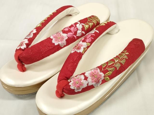 平和屋着物▽和装小物 和装草履 刺繍 桜と藤 金糸 三枚芯 逸品