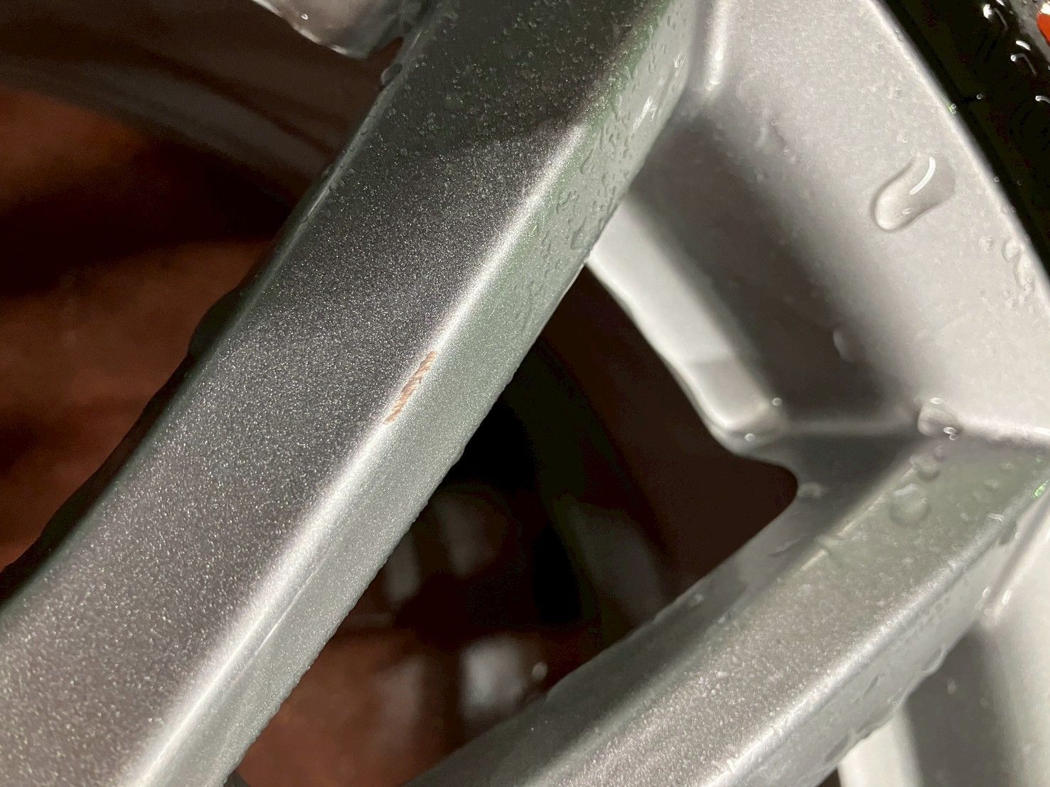 QRASIZ 16インチホイール