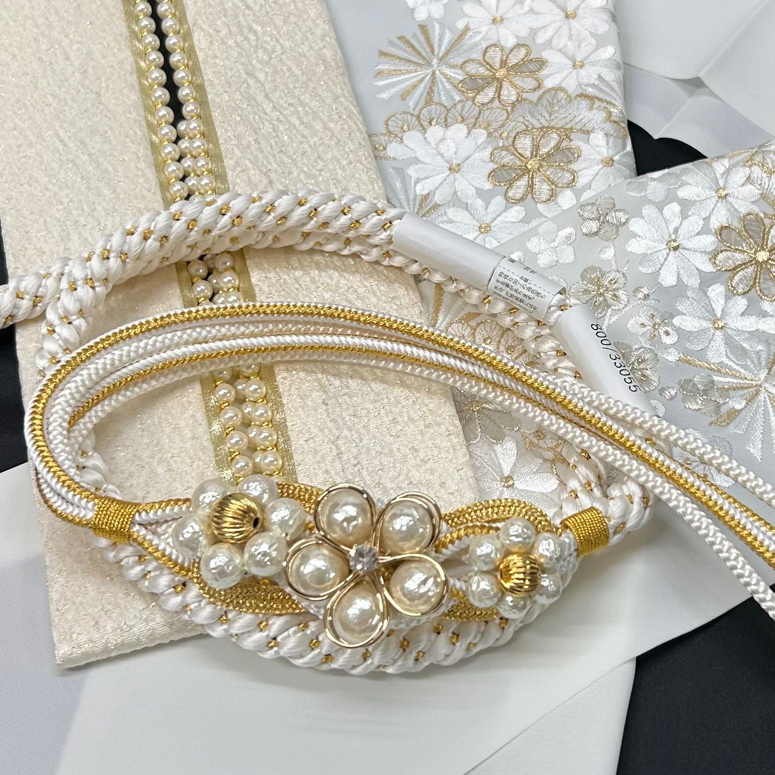 帯締め 重衿 半衿 3点 フラワーパール 白金 絹重衿 伊達衿 金 パール装飾 silelly シルエリー 刺繍半衿 半襟 和装 優雅な輝き 振袖 成人式 成人式振袖 前撮り 卒業式 成人式前撮り ママ振袖 振袖小物 晴れの日コーデ