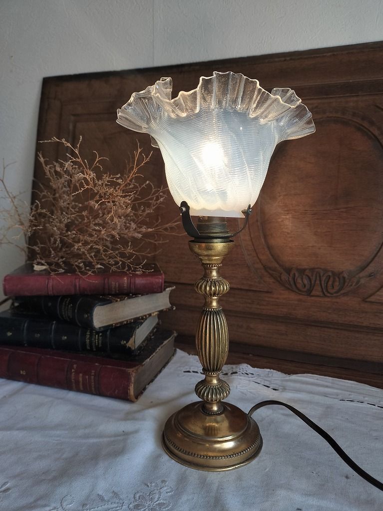 フランス アンティーク 卓上ランプ オパリンガラスシェード付き 照明 ライト