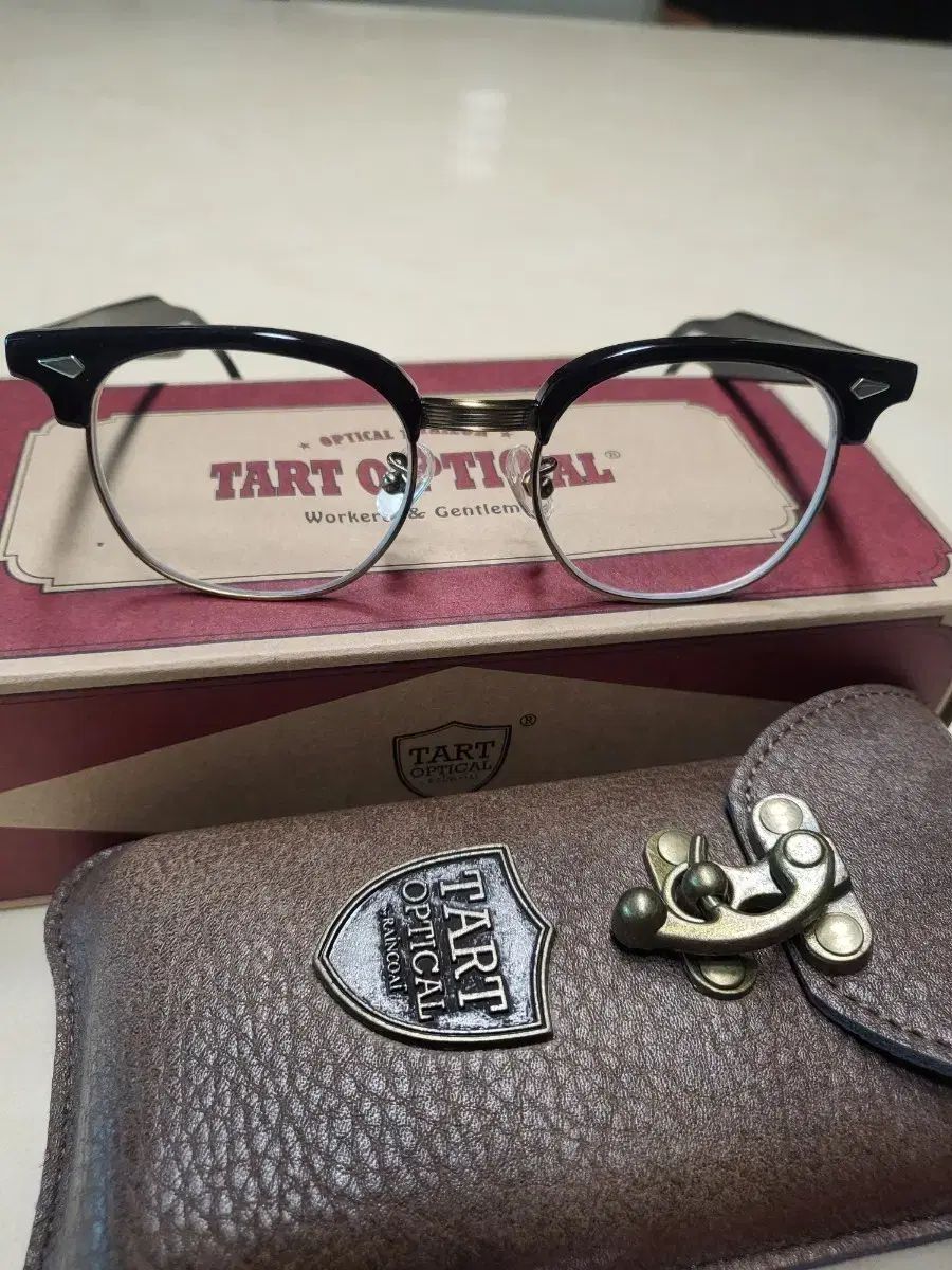TART OPTICAL ARNEL タート オプティカル アーネル マルコム A 2 メガネフレームとクリップオン サングラス含む