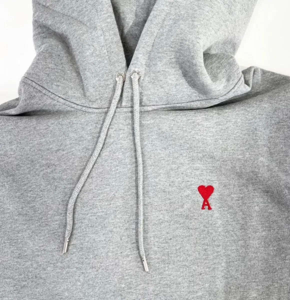 アミ スモール ハート WHO フードTシャツ