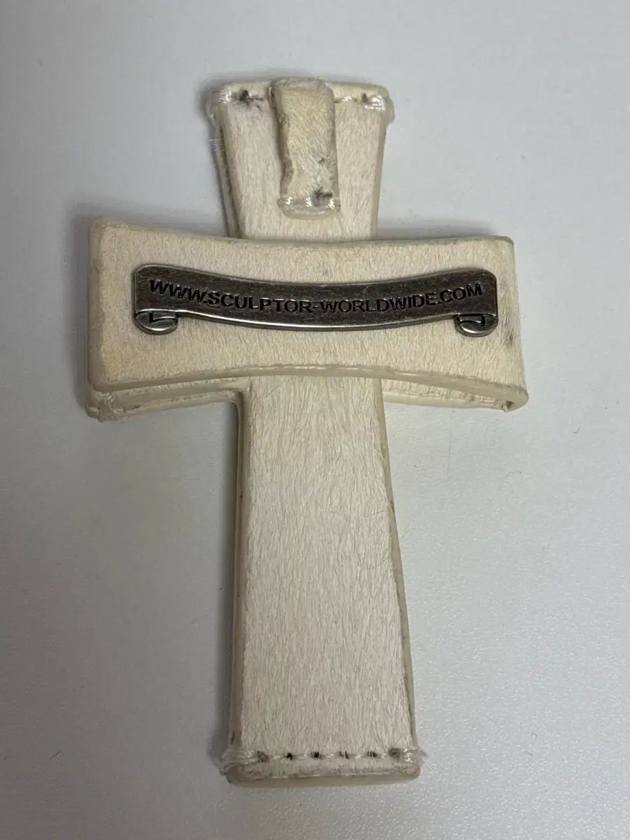 SCULPTOR Cross Hair On Strap Wallet 白 ホワイト