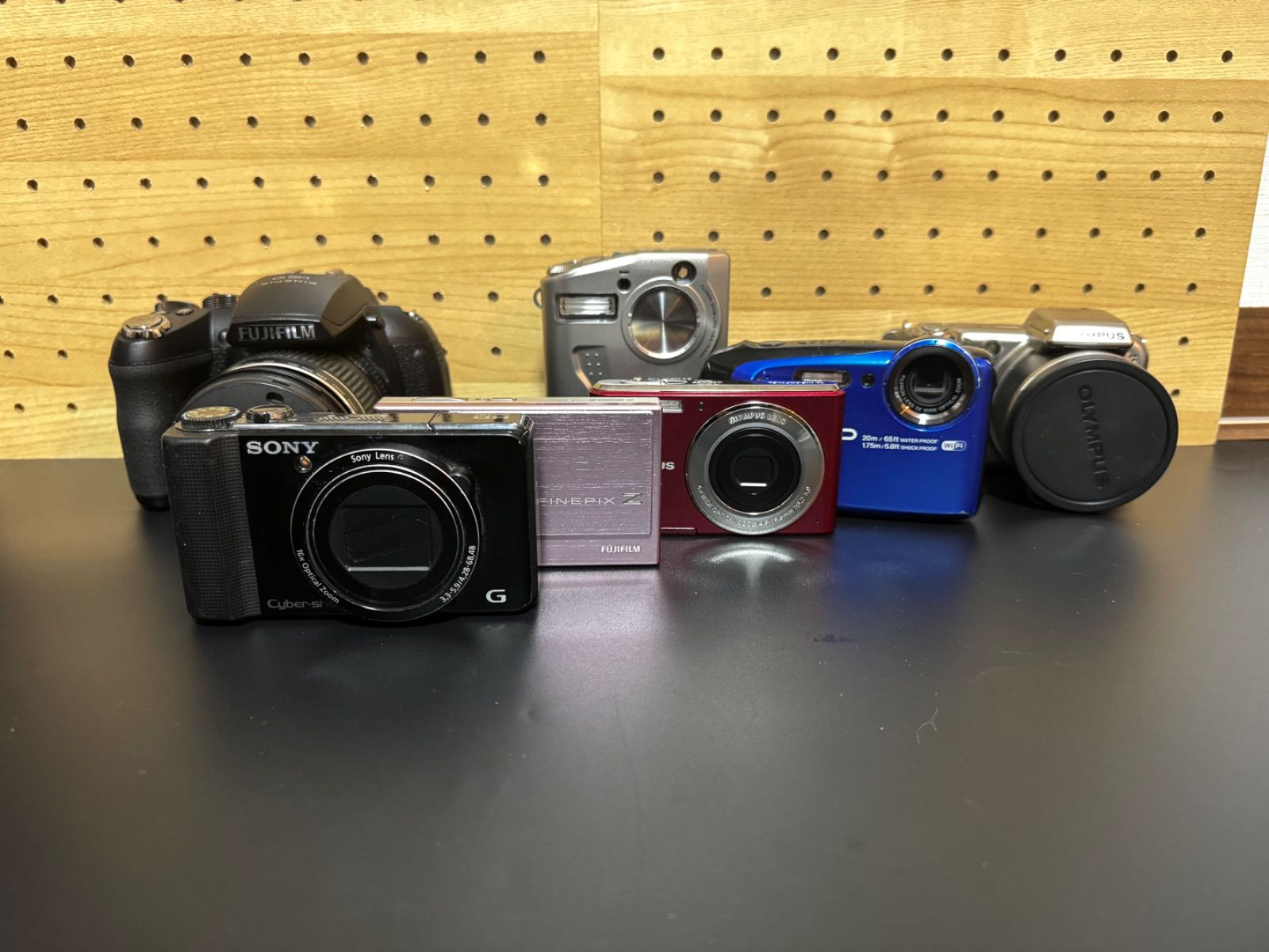 7台おまとめ品 SONY DSC HX 9 V FinePix Z 200 FD OLYMPUS等 コンパクトデジタルカメラ ソニー フジフイルム オリンパス 品 3816